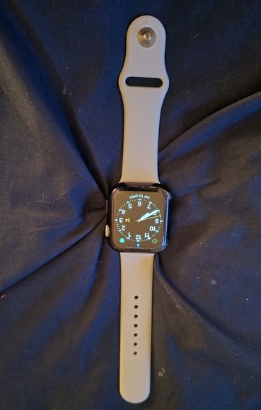 APPLE Series 4 Plus Accessories - Picture 3 of 16